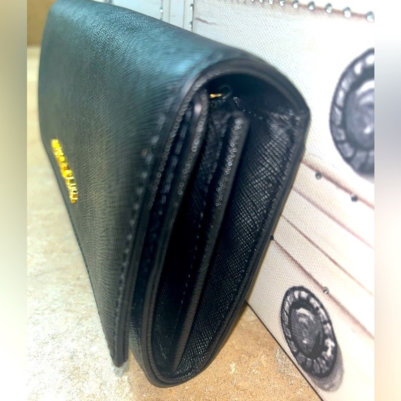 Michael Kors Jet Set Travel Carryall Saffiano Leather Wallet, Black - Picture 3 of 11